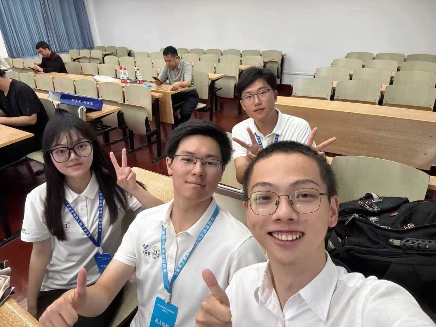 知行合一 只争朝夕——上海奖学金获得者 刘昕熠